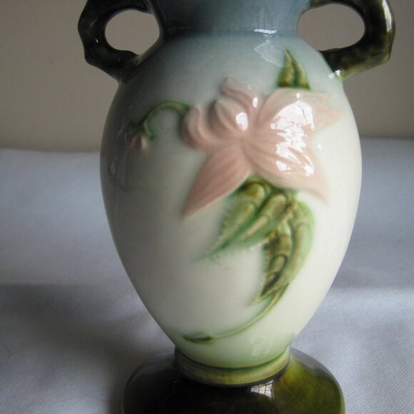 Vintage Hull Double Handle Woodland Green & Pink Vase 7" - Picture 5 of 10